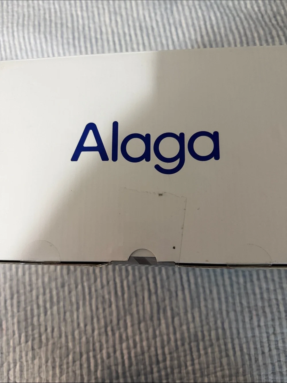 Amazon Alaga Dual-Lens Wi‑Fi Security Camera 1080P – White and Black